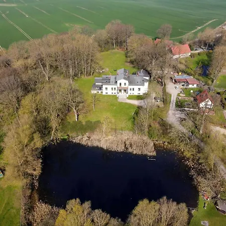 Gutshaus شقة Bartelshagen (Rostock)